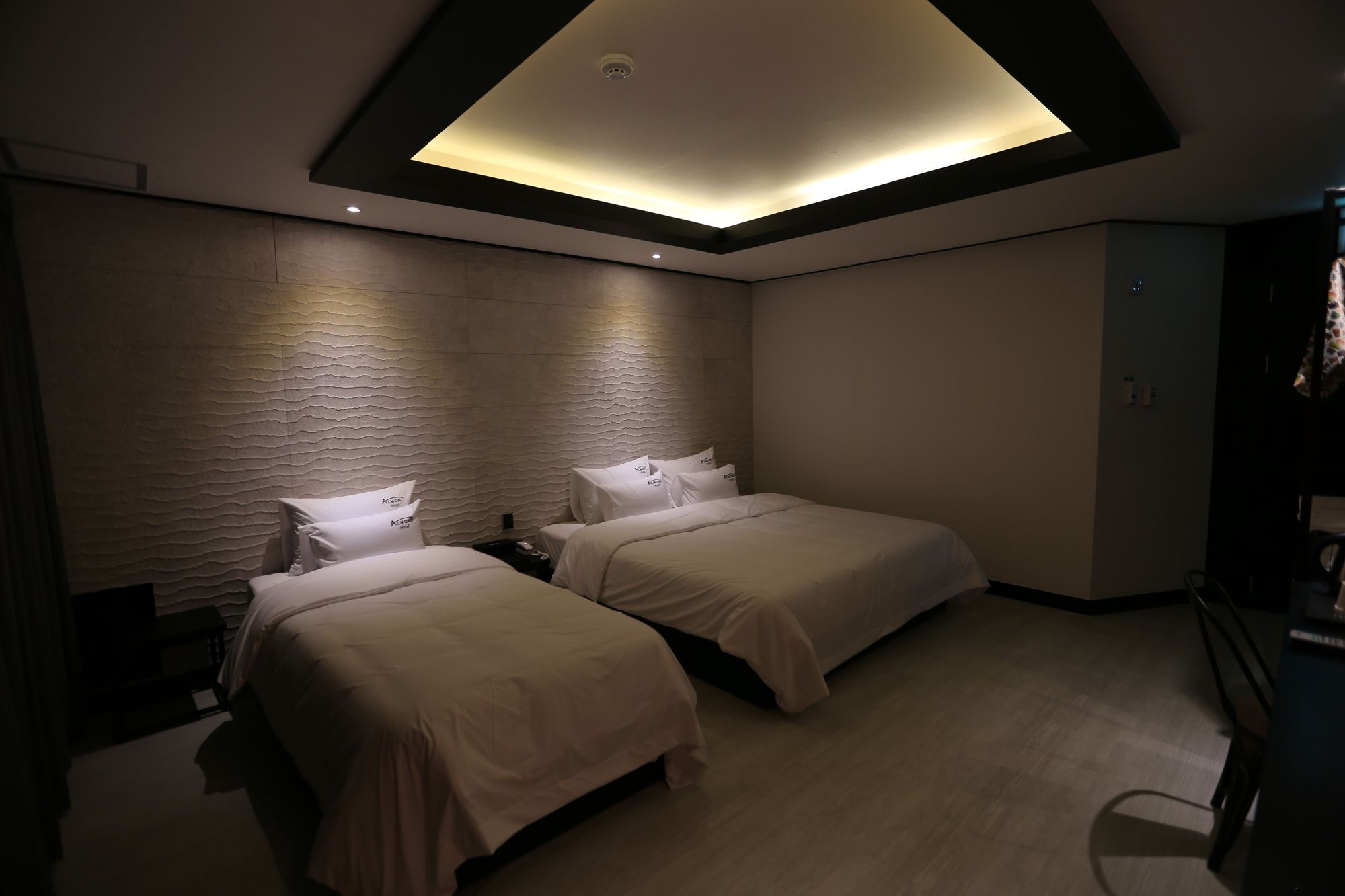 Almond Hotel Gupo Station Busan Esterno foto