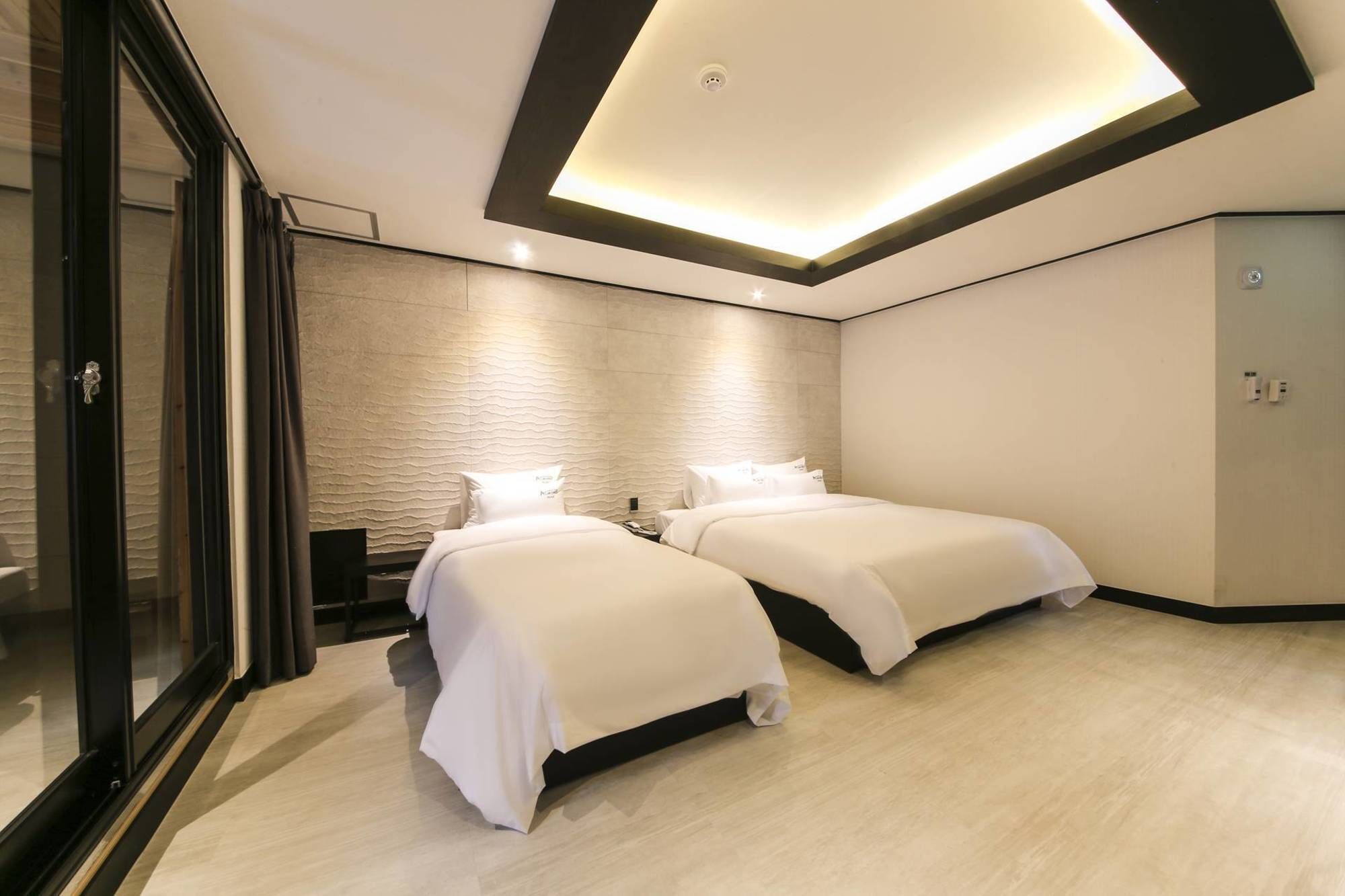 Almond Hotel Gupo Station Busan Esterno foto