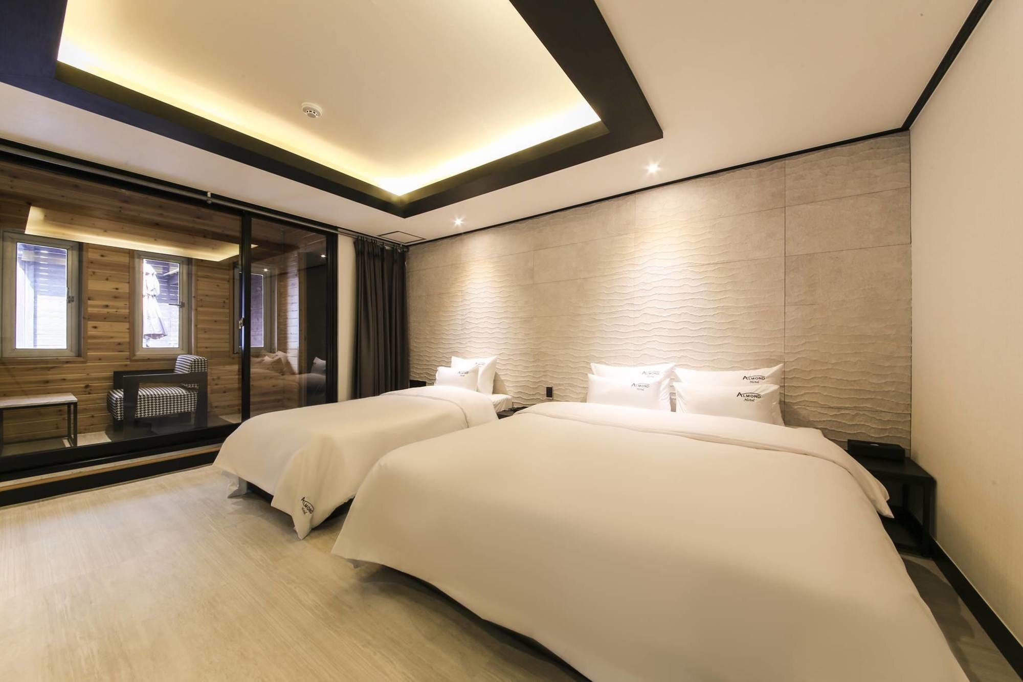 Almond Hotel Gupo Station Busan Esterno foto