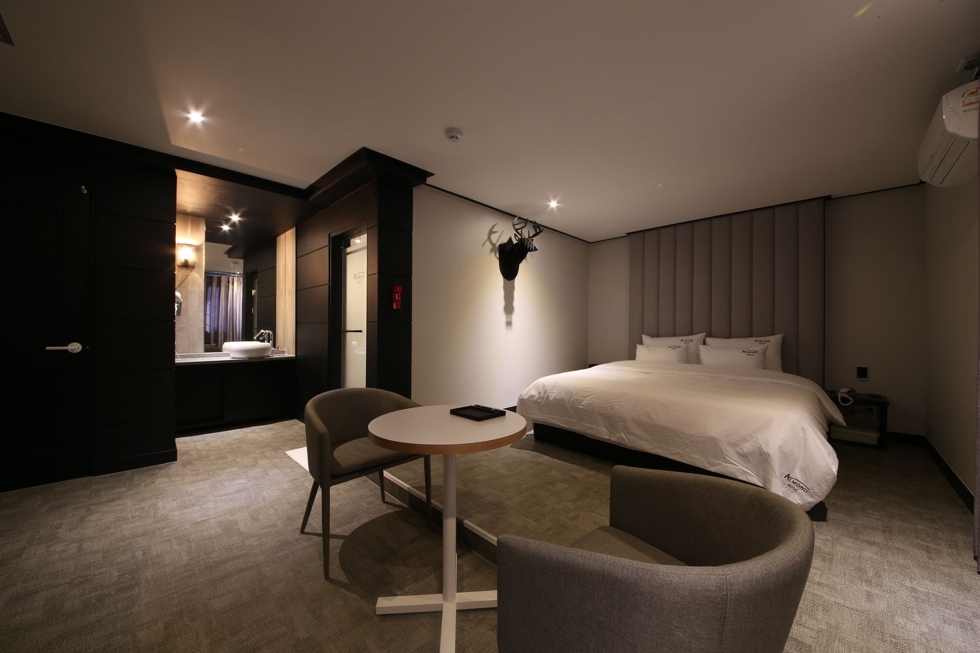 Almond Hotel Gupo Station Busan Esterno foto